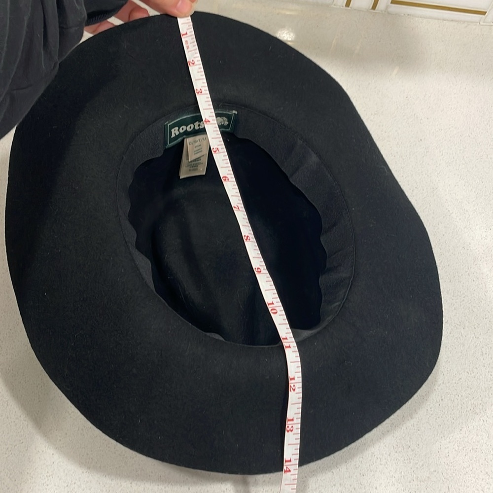 Roots  Black 100% Wool Hat - Picture 14 of 14